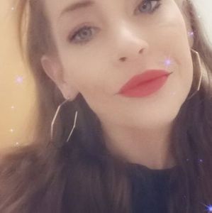 Meet your Posher, Ellyn